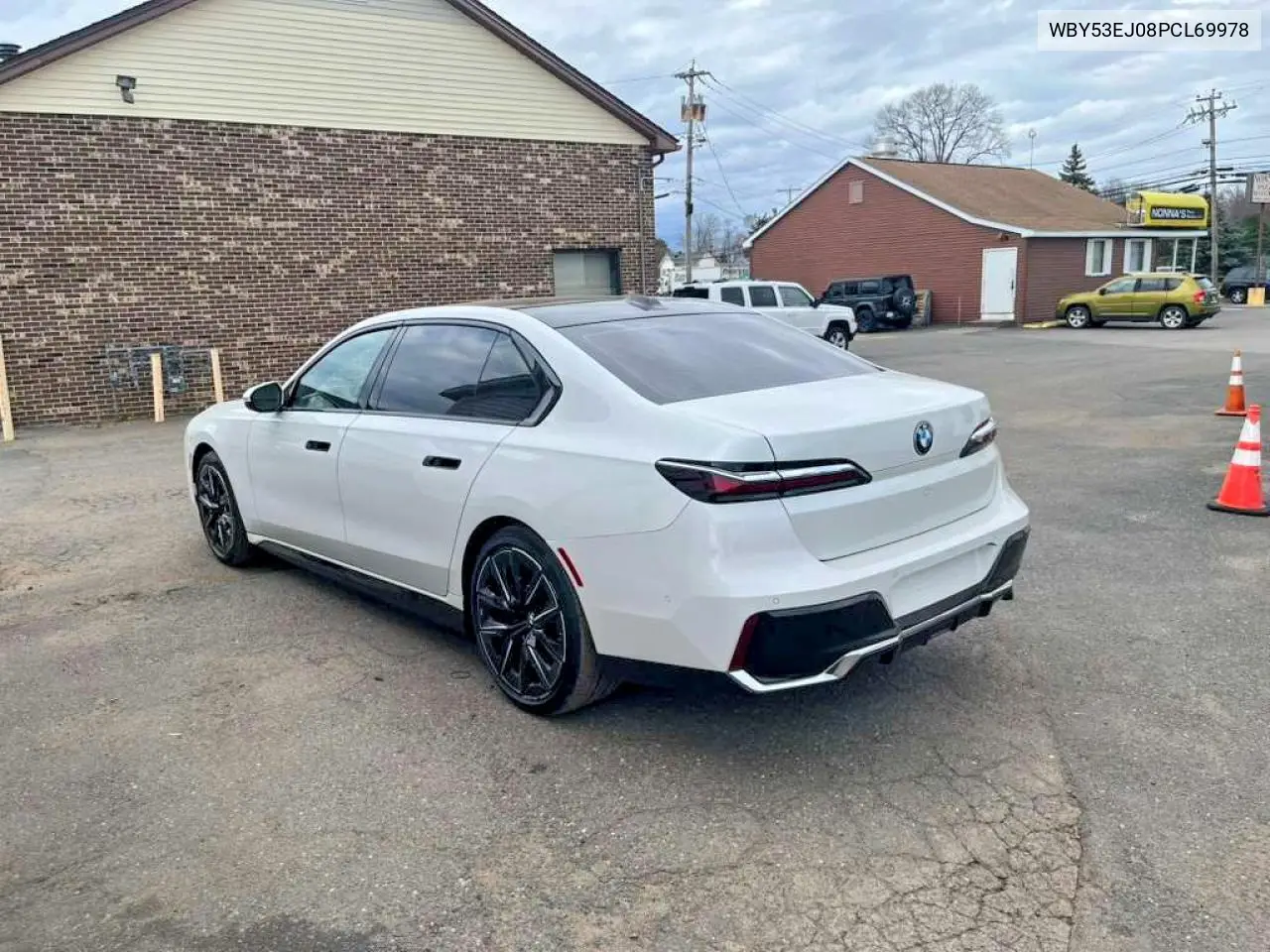 Auction sale of the 2023 BMW i7 , vin: WBY53EJ08PCL69978, lot number: 48802706