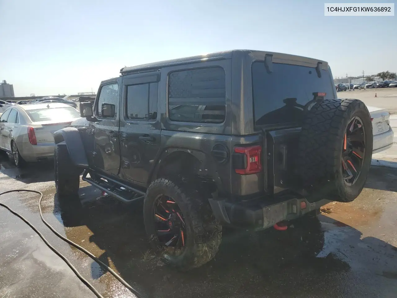 Auction sale of the 2019 Jeep Wrangler , vin: 1C4HJXFG1KW636892, lot number: 43595555