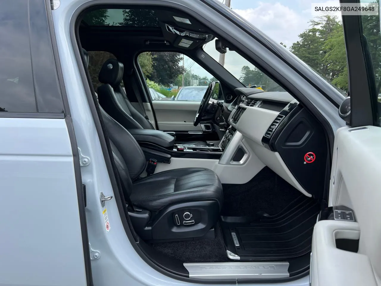 Auction sale of the 2016 Land Rover Range Rover , vin: SALGS2KF8GA249648, lot number: 56282264