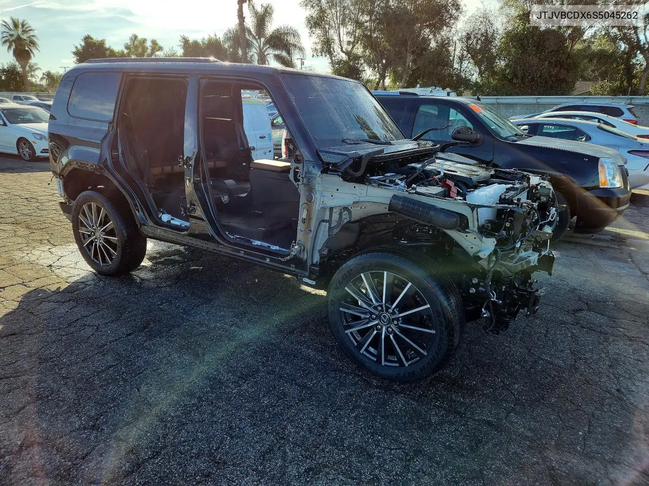 Auction sale of the 2025 Lexus GX , vin: JTJVBCDX6S5045262, lot number: 99176595