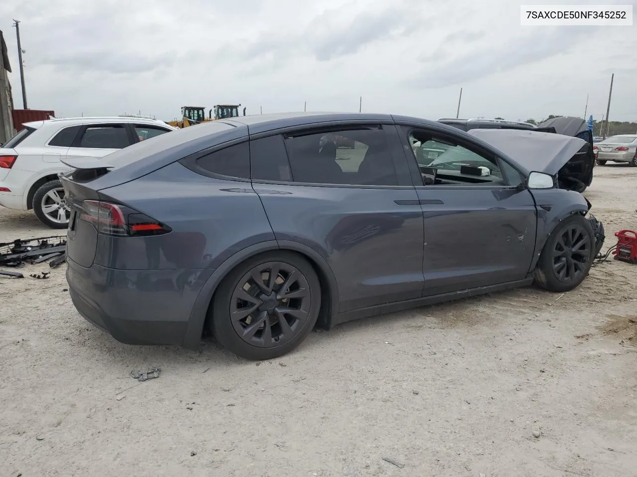 Auction sale of the 2022 Tesla Model X , vin: 7SAXCDE50NF345252, lot number: 37639524
