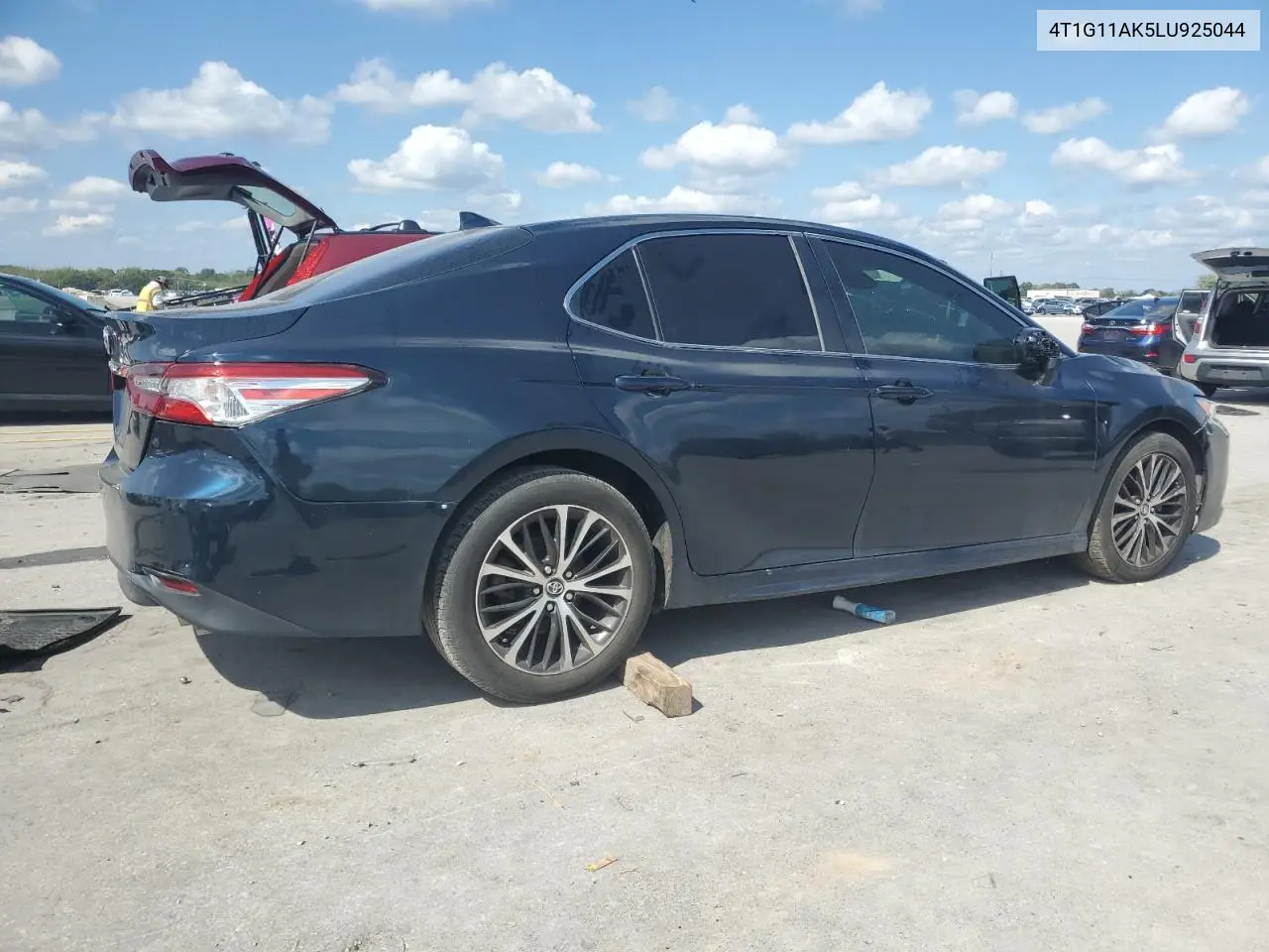 Auction sale of the 2020 Toyota Camry , vin: 4T1G11AK5LU925044, lot number: 72056015
