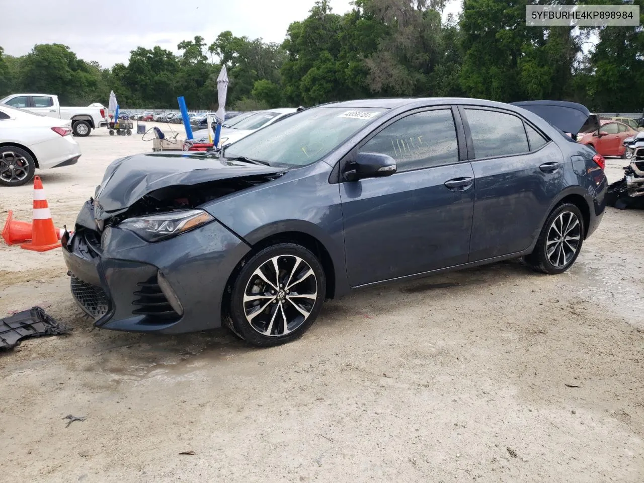 Auction sale of the 2019 Toyota Corolla , vin: 5YFBURHE4KP898984, lot number: 48050784