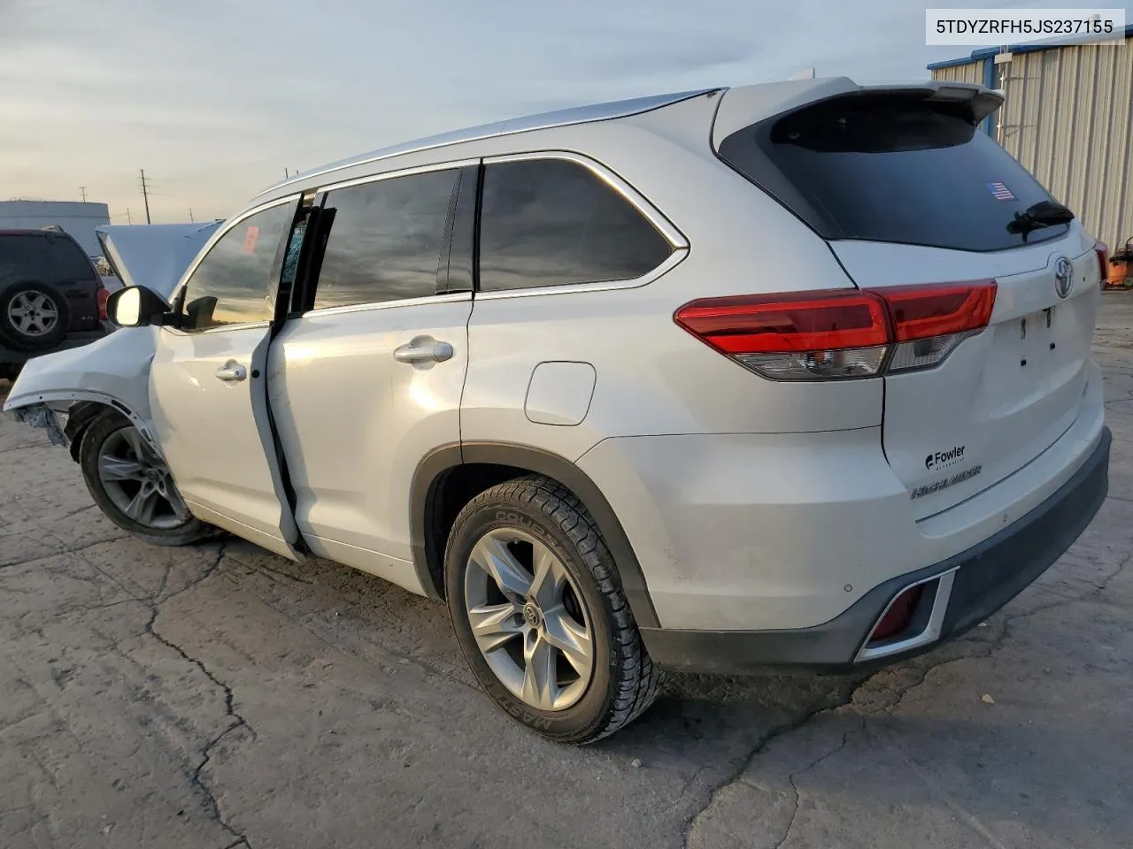 Auction sale of the 2018 Toyota Highlander , vin: 5TDYZRFH5JS237155, lot number: 82038174