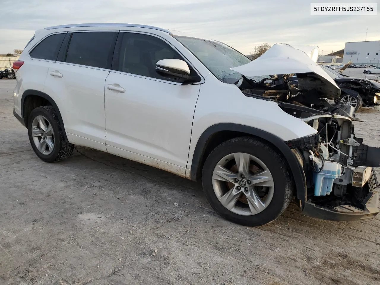 Auction sale of the 2018 Toyota Highlander , vin: 5TDYZRFH5JS237155, lot number: 82038174