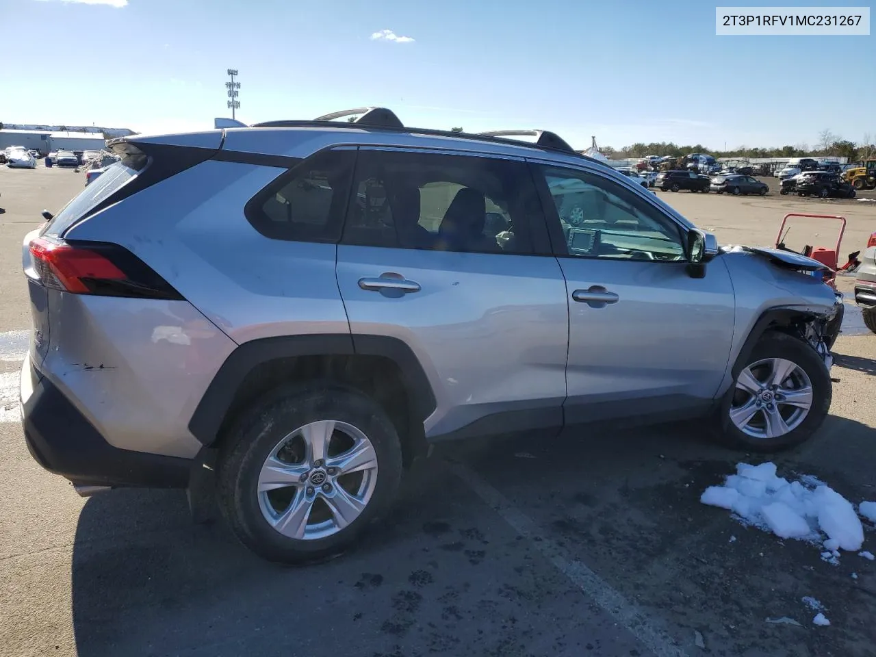 Auction sale of the 2021 Toyota RAV 4 , vin: 2T3P1RFV1MC231267, lot number: 43253384
