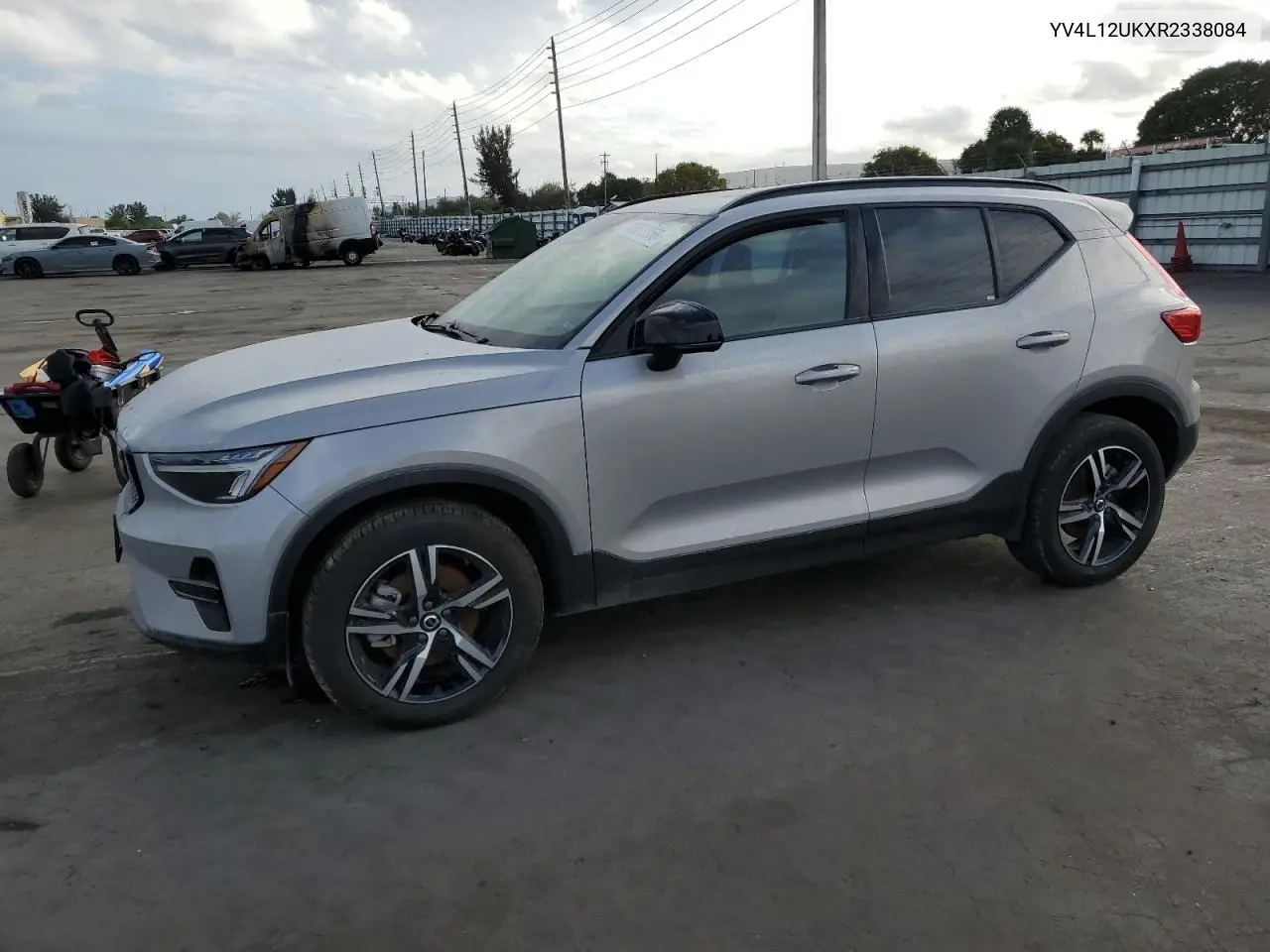 Auction sale of the 2024 Volvo XC40 , vin: YV4L12UKXR2338084, lot number: 45738355