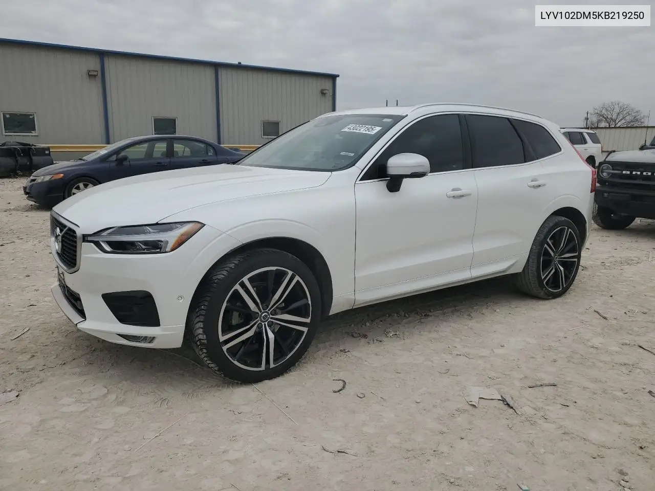 Auction sale of the 2019 Volvo XC60 , vin: LYV102DM5KB219250, lot number: 43022195