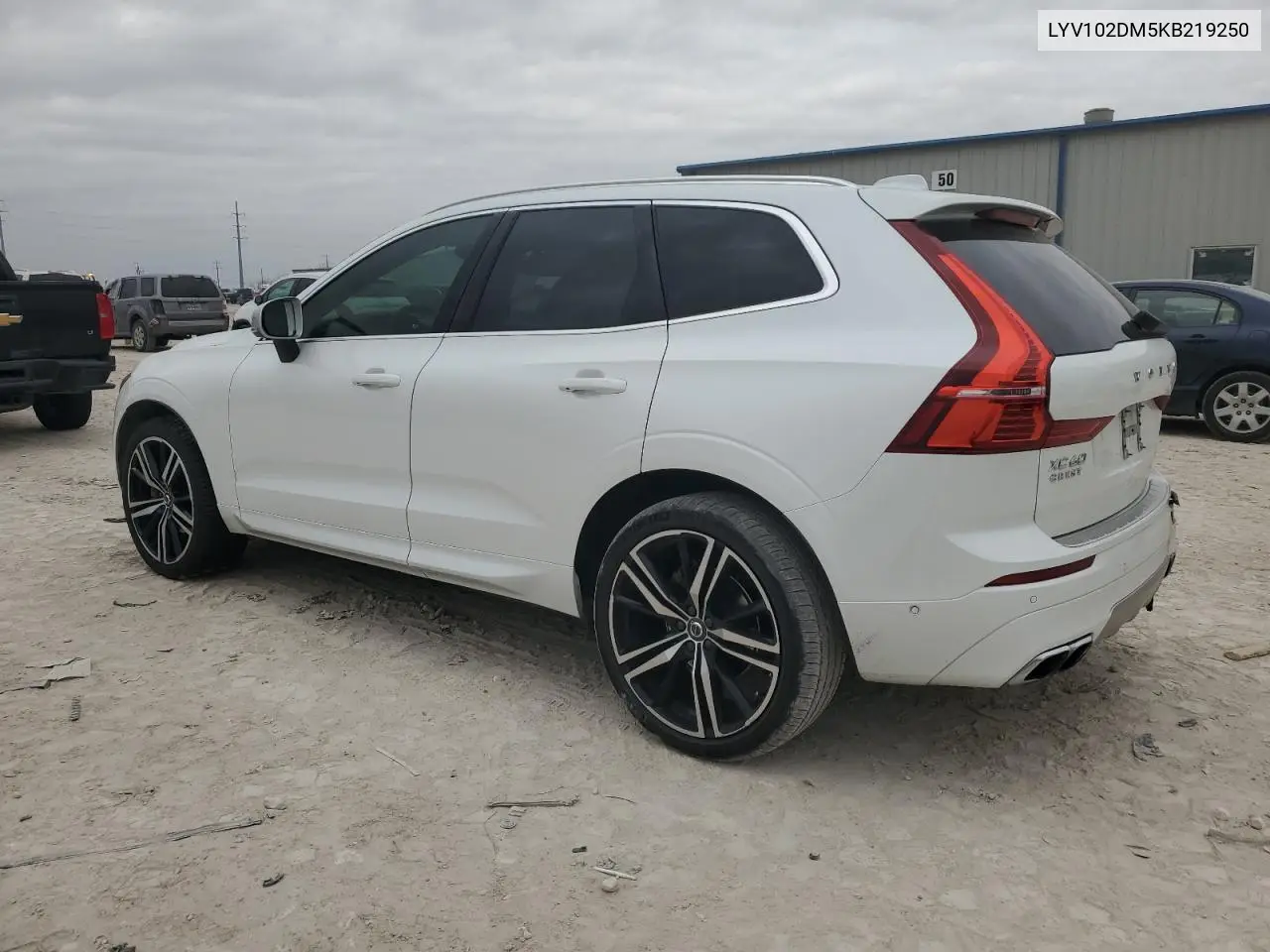 Auction sale of the 2019 Volvo XC60 , vin: LYV102DM5KB219250, lot number: 43022195