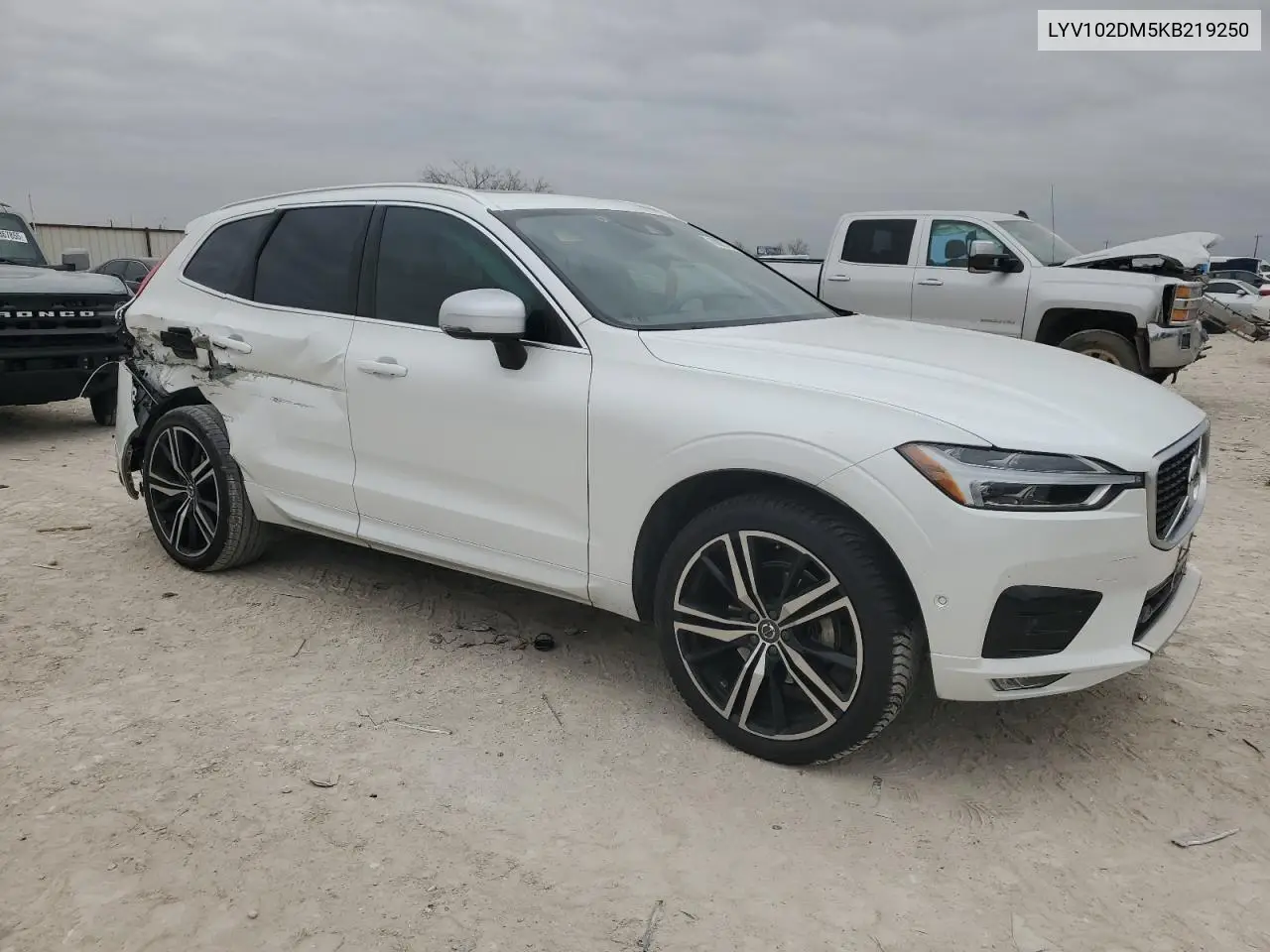 Auction sale of the 2019 Volvo XC60 , vin: LYV102DM5KB219250, lot number: 43022195