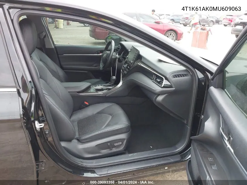 Auction sale of the 2021 Toyota Camry , vin: 4T1K61AK0MU609063, lot number: 39093358