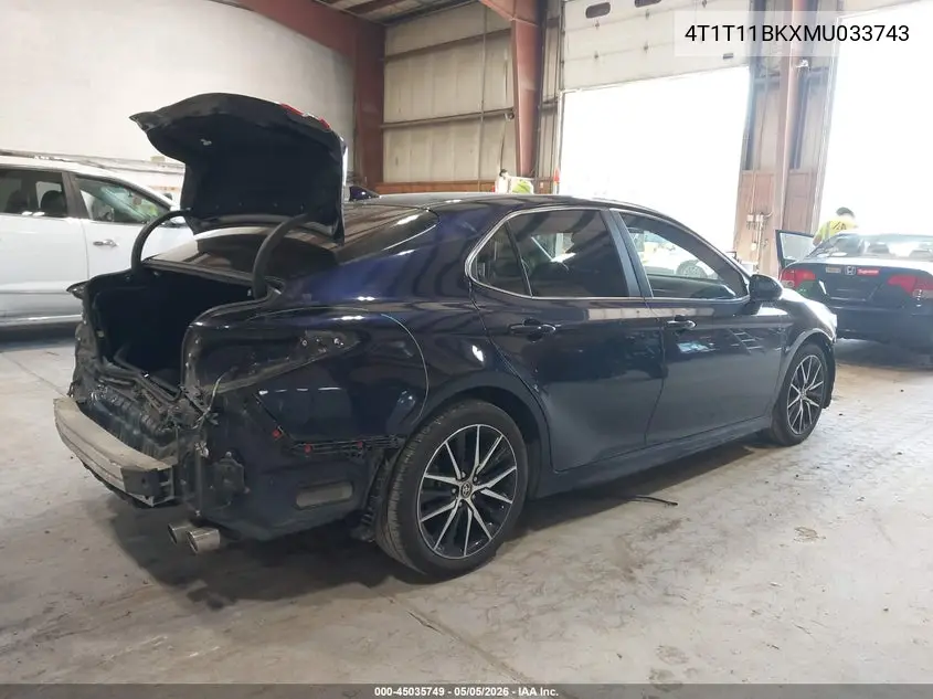 Auction sale of the 2021 Toyota Camry , vin: 4T1T11BKXMU033743, lot number: 45035749