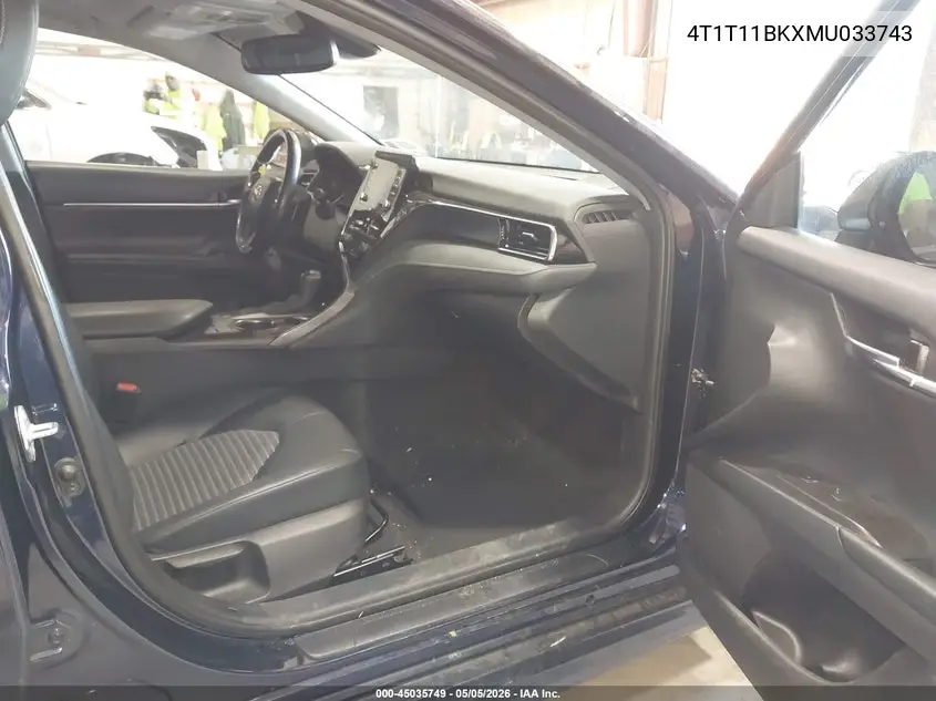 Auction sale of the 2021 Toyota Camry , vin: 4T1T11BKXMU033743, lot number: 45035749