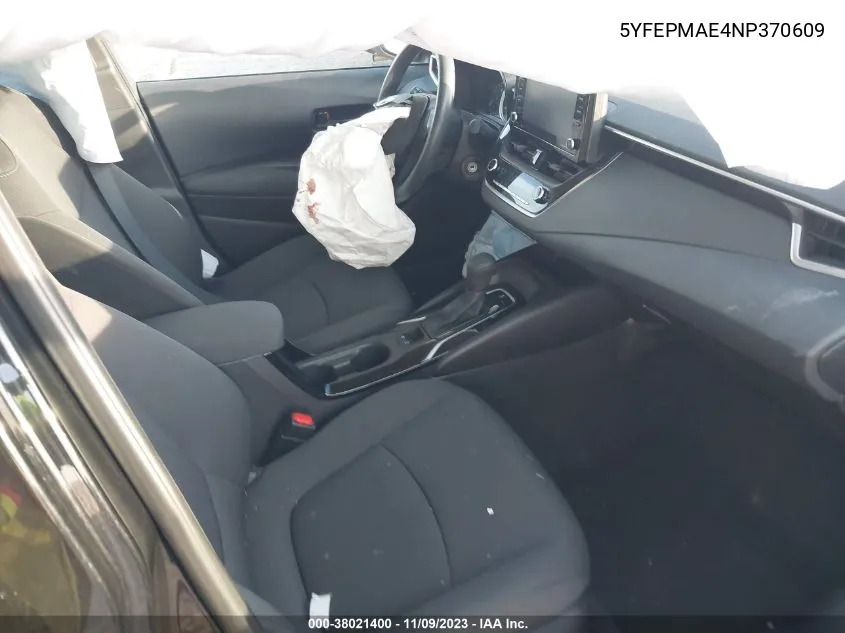 Auction sale of the 2022 Toyota Corolla , vin: 5YFEPMAE4NP370609, lot number: 38021400