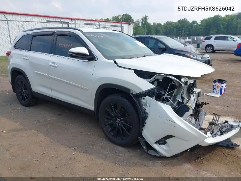 Auction sale of the 2019 Toyota Highlander , vin: 5TDJZRFH5KS626042, lot number: 42740200