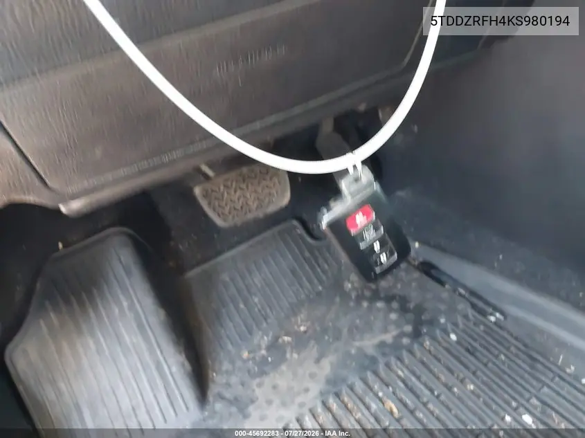Auction sale of the 2019 Toyota Highlander , vin: 5TDDZRFH4KS980194, lot number: 45692283