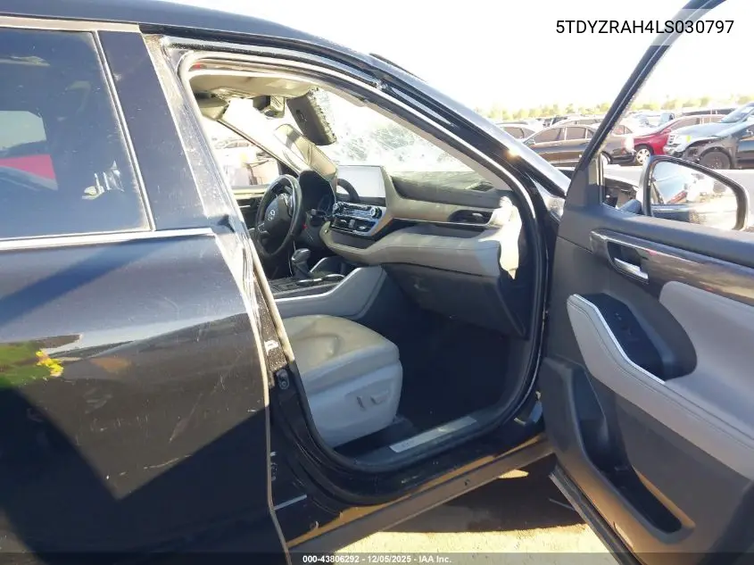 Auction sale of the 2020 Toyota Highlander , vin: 5TDYZRAH4LS030797, lot number: 43806292